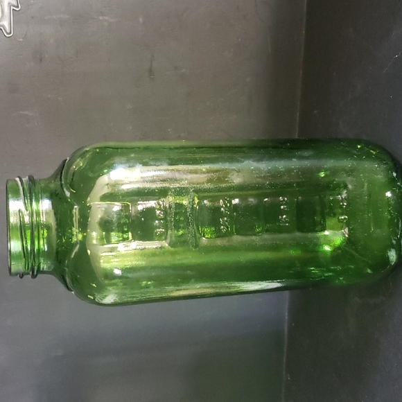 Kitchen Vintage Emerald Green Glass Water Juice Bottle Poshmark